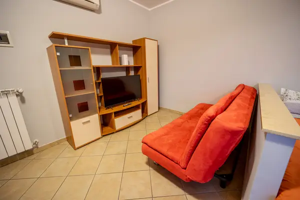 Turin Airport apt F — zona giorno