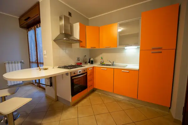 Turin Airport apt F — angolo cottura